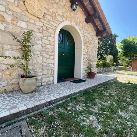 Vakantieboerderij Monte Degli Aromi Villaga