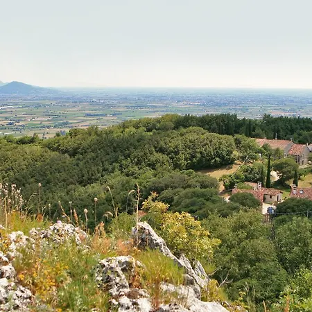 Monte Degli Aromi Farma