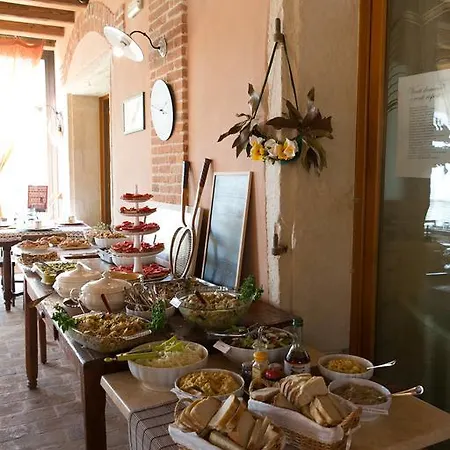 Monte Degli Aromi Farma Villaga